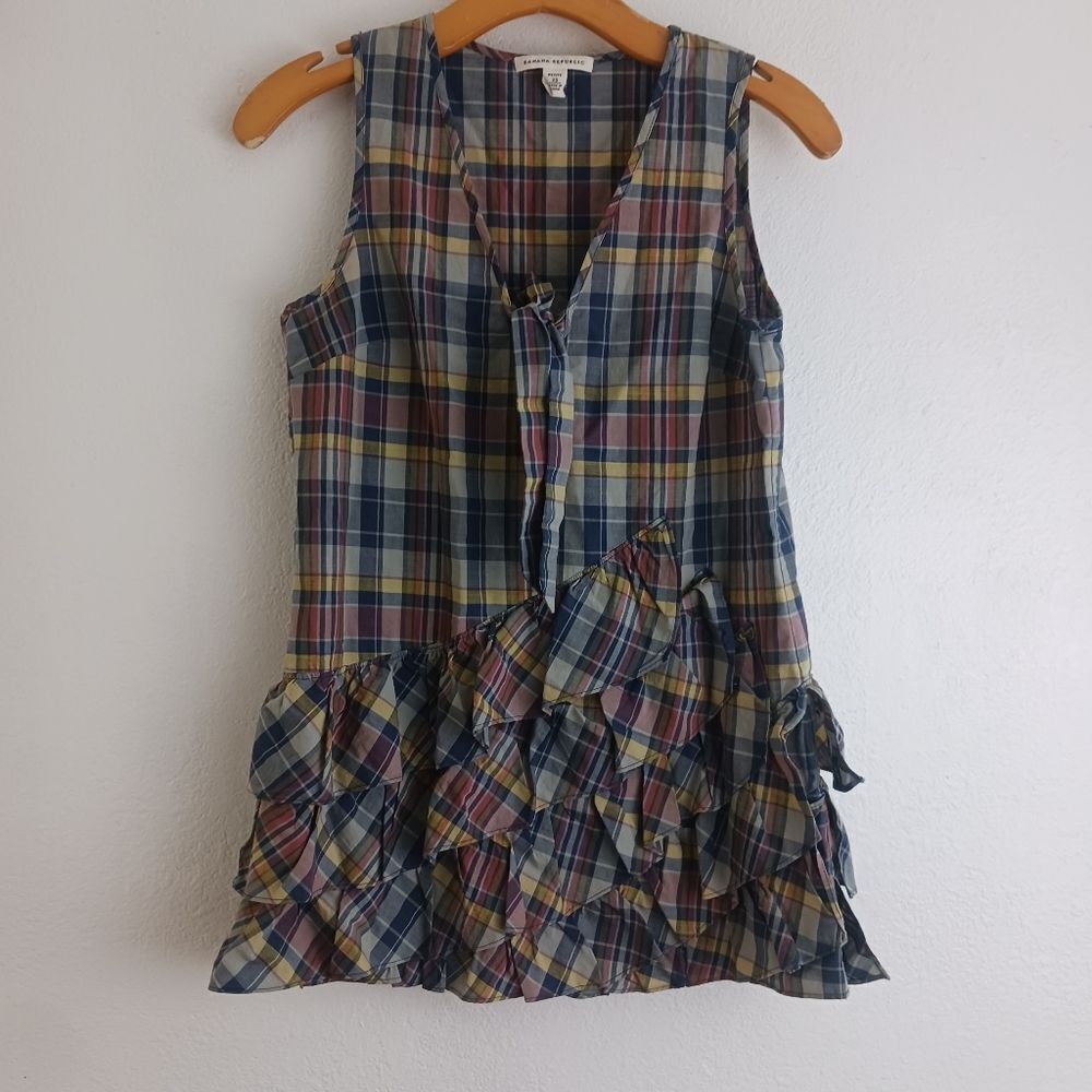Banana Republic women’s sleeveless Plaid bottom Ruffle top size XS petite